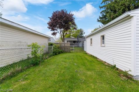 64 Kreiner Avenue Akron OH 44312