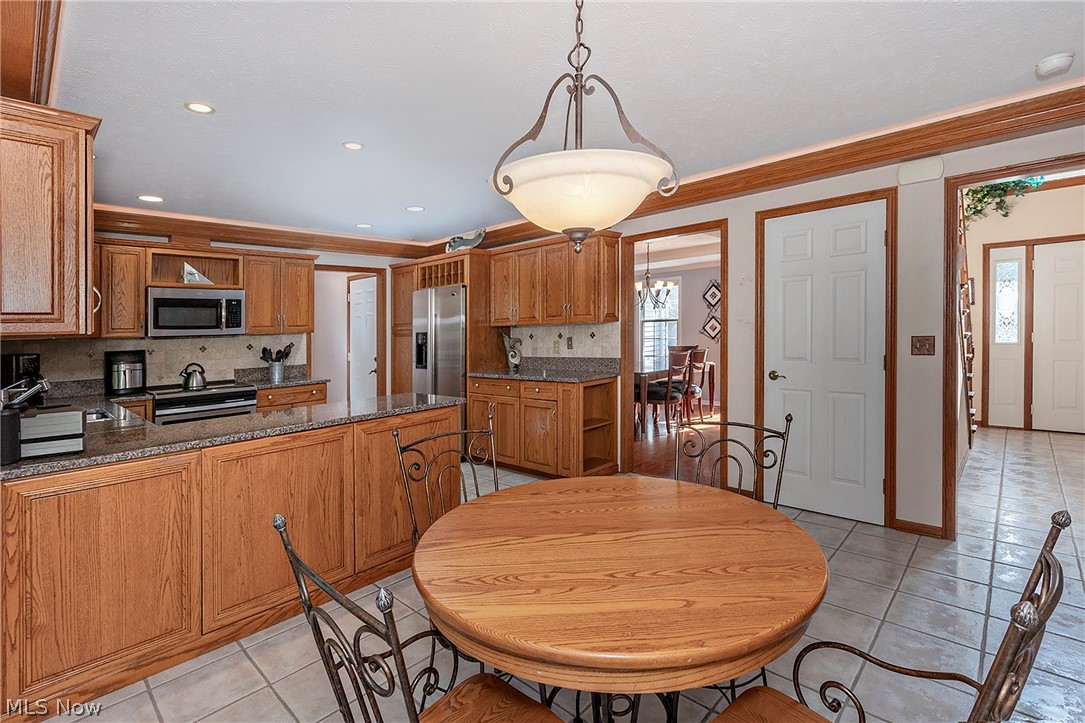 458 Medway Road Highland Heights OH 44143