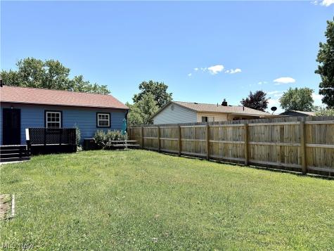 1520 Gypsy Lane Niles OH 44446