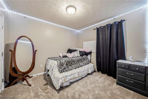 2854 Berne Street Akron OH 44312