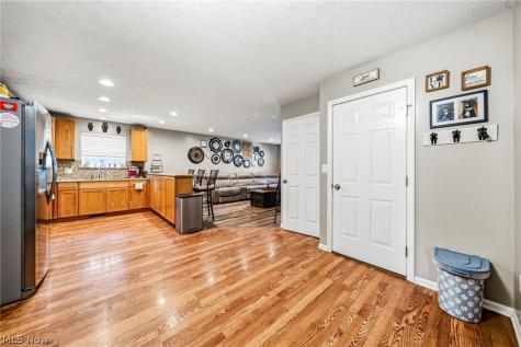 2854 Berne Street Akron OH 44312