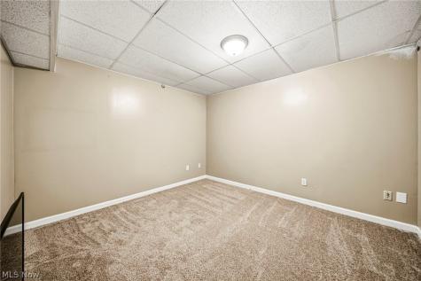 2854 Berne Street Akron OH 44312