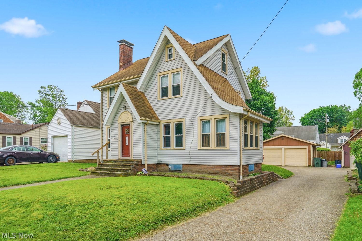 802 26th Street NE Canton OH 44714