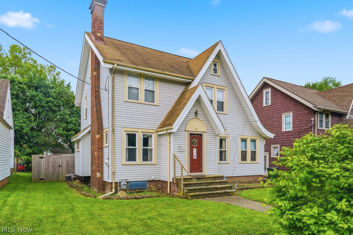 802 26th Street NE Canton OH 44714