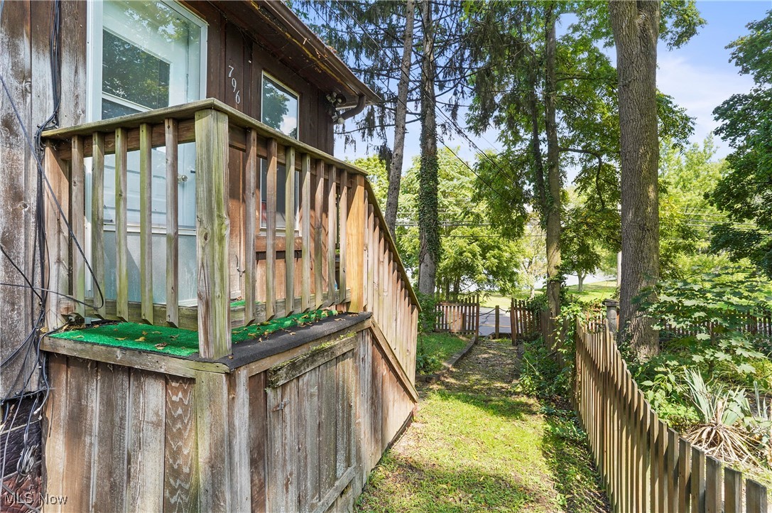 802 Portage Lakes Drive Akron OH 44319