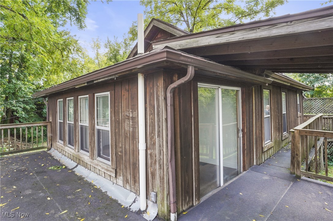 802 Portage Lakes Drive Akron OH 44319