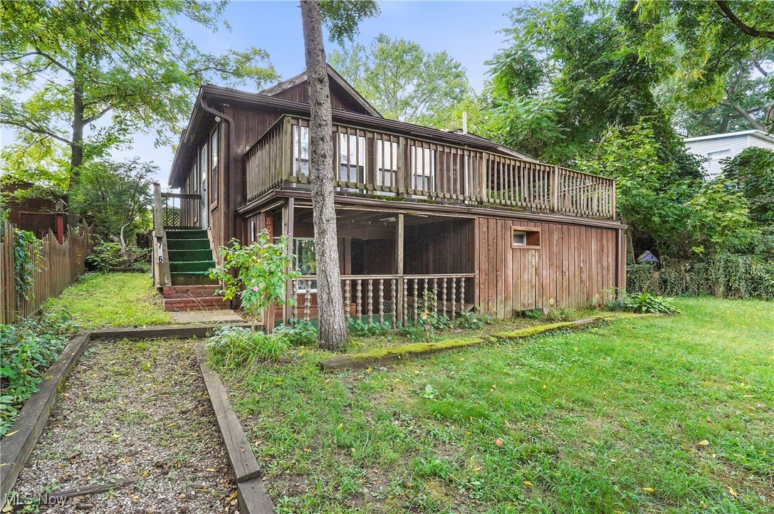 802 Portage Lakes Drive Akron OH 44319