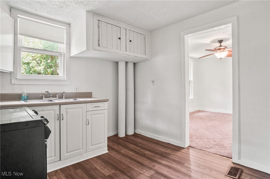 802 Portage Lakes Drive Akron OH 44319