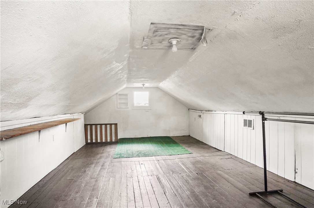 802 Portage Lakes Drive Akron OH 44319