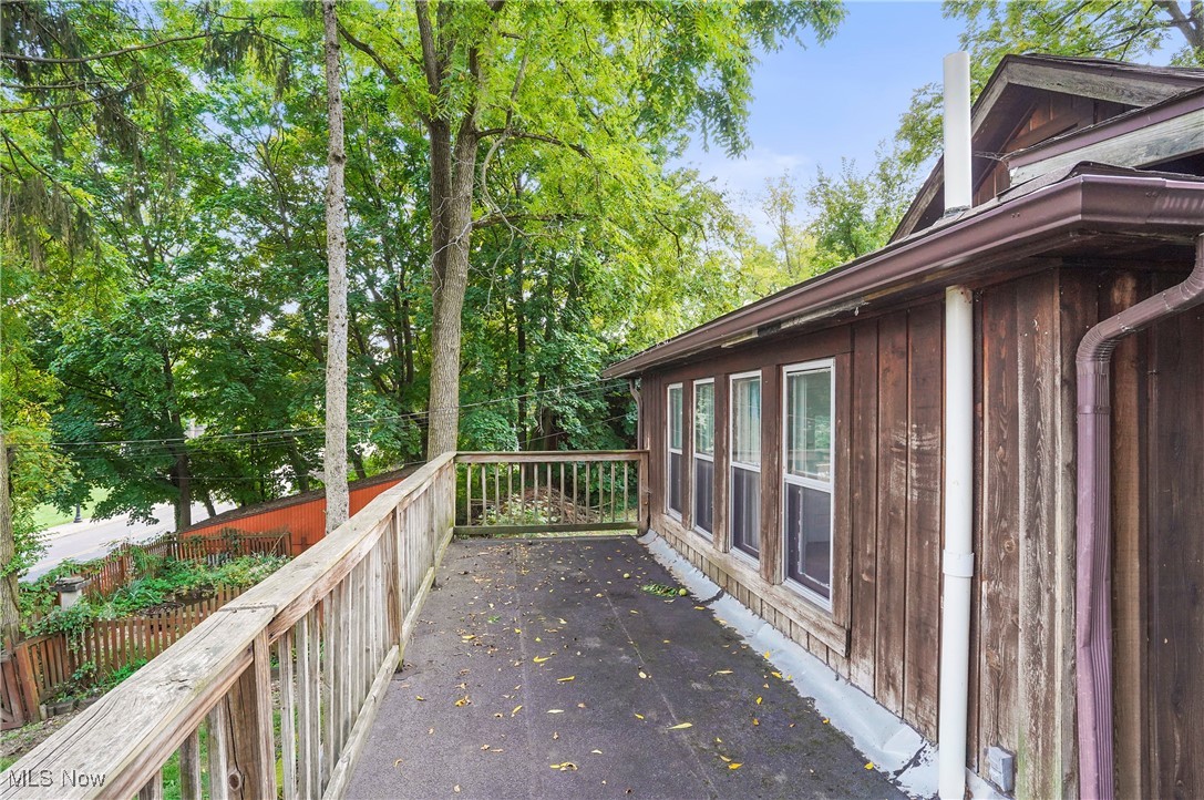 802 Portage Lakes Drive Akron OH 44319