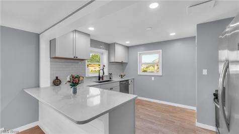 5861 Stearns Road North Olmsted OH 44070