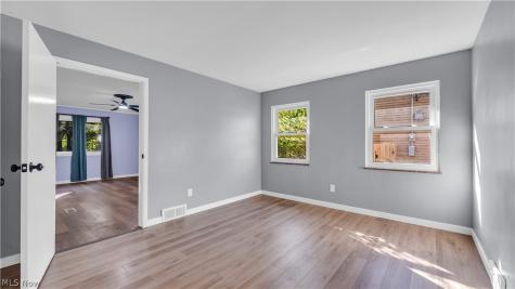 5861 Stearns Road North Olmsted OH 44070