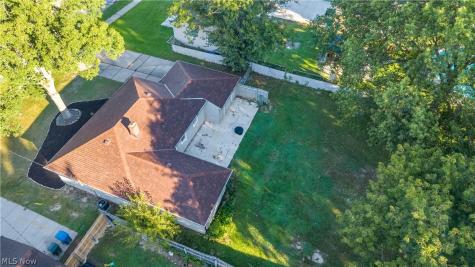 5861 Stearns Road North Olmsted OH 44070