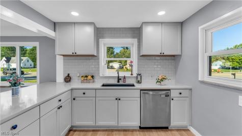 5861 Stearns Road North Olmsted OH 44070