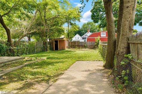 7410 Neville Avenue Cleveland OH 44102