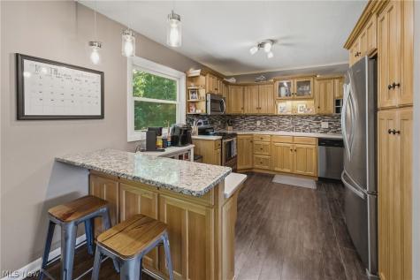 439 Bob Avenue Canal Fulton OH 44614
