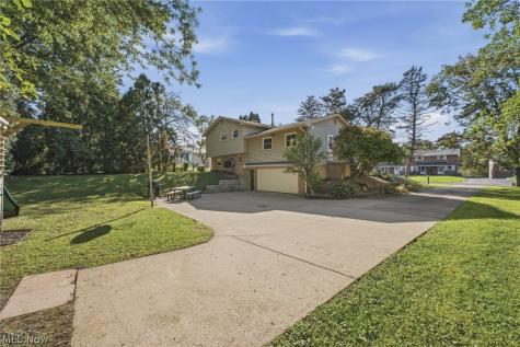 439 Bob Avenue Canal Fulton OH 44614