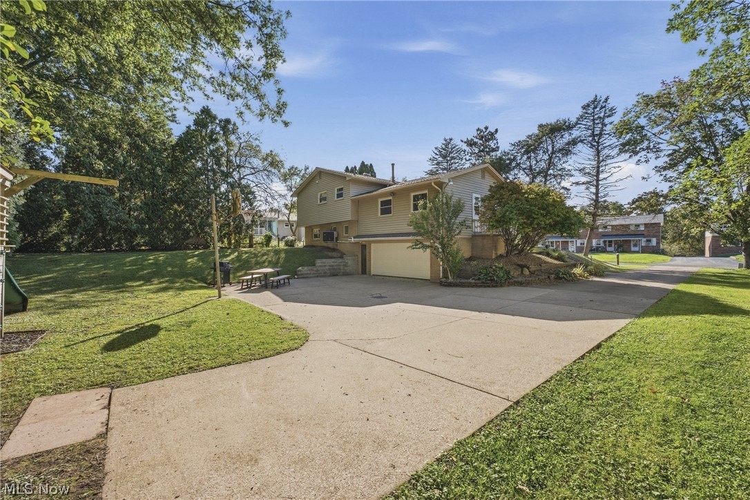 439 Bob Avenue Canal Fulton OH 44614