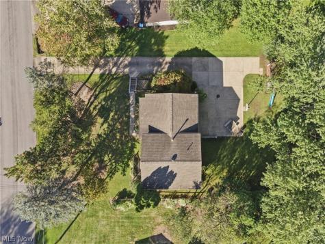 439 Bob Avenue Canal Fulton OH 44614