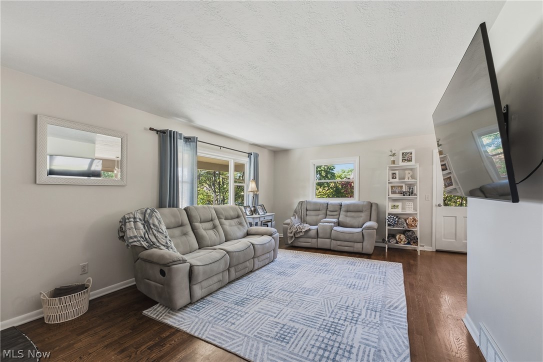 439 Bob Avenue Canal Fulton OH 44614