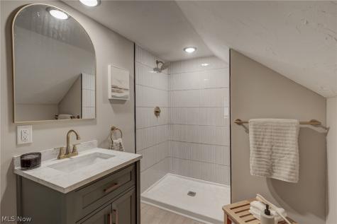 3183 Trotter Road Norton OH 44203