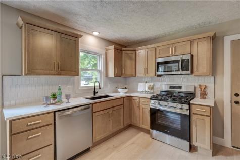 3183 Trotter Road Norton OH 44203