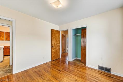 424 Tompkins Avenue Akron OH 44305