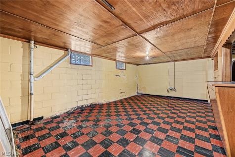 424 Tompkins Avenue Akron OH 44305