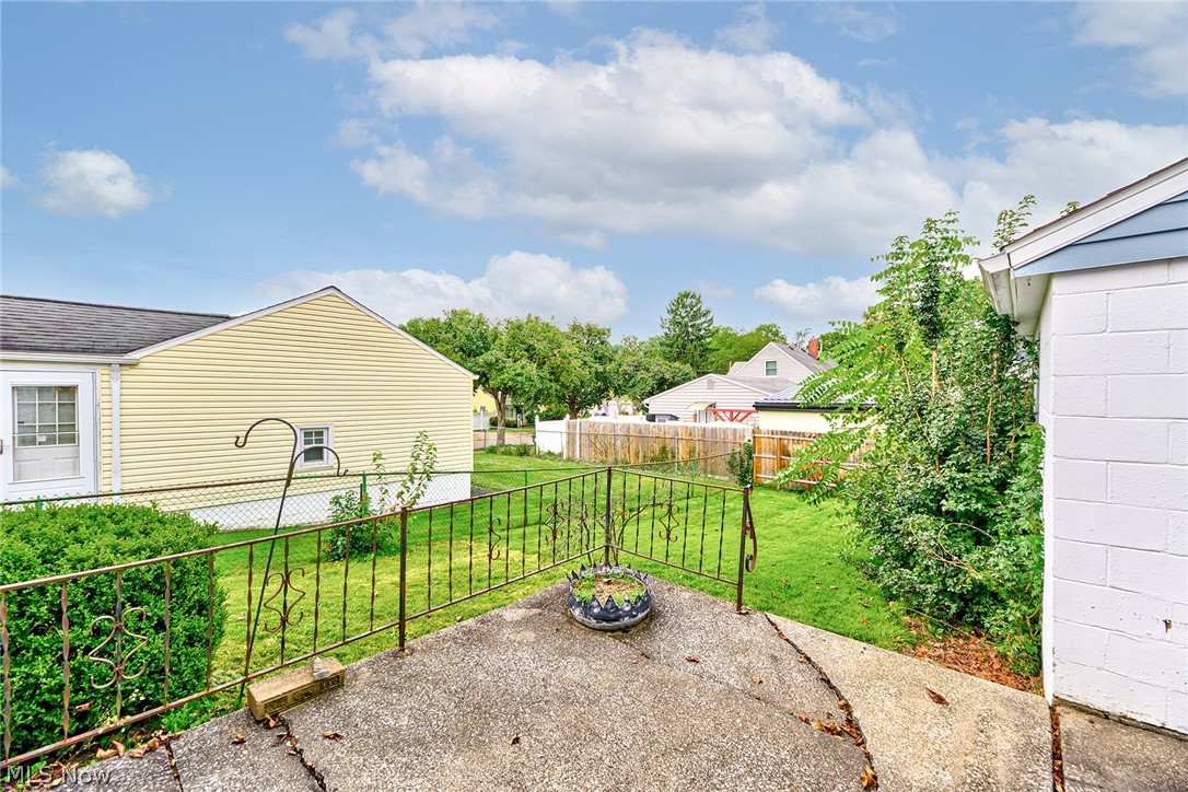 424 Tompkins Avenue Akron OH 44305