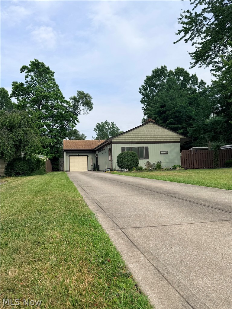 13599 Atlantic Road Strongsville OH 44149