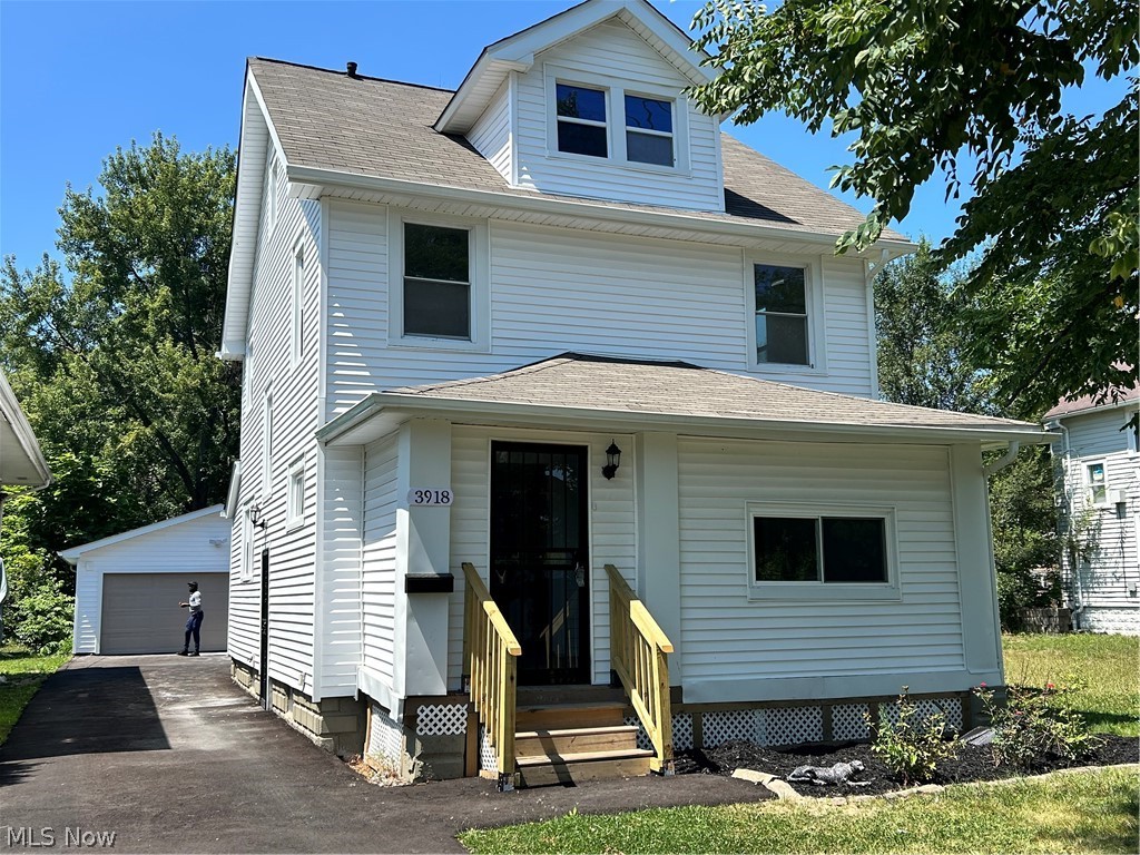 3918 Martin Luther King Jr Drive Cleveland OH 44105