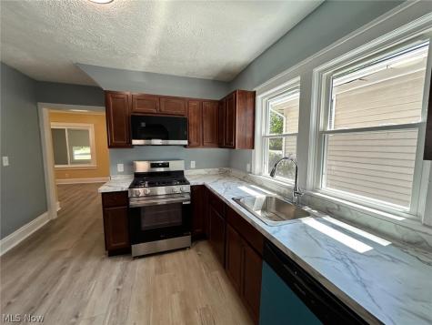 3918 Martin Luther King Jr Drive Cleveland OH 44105