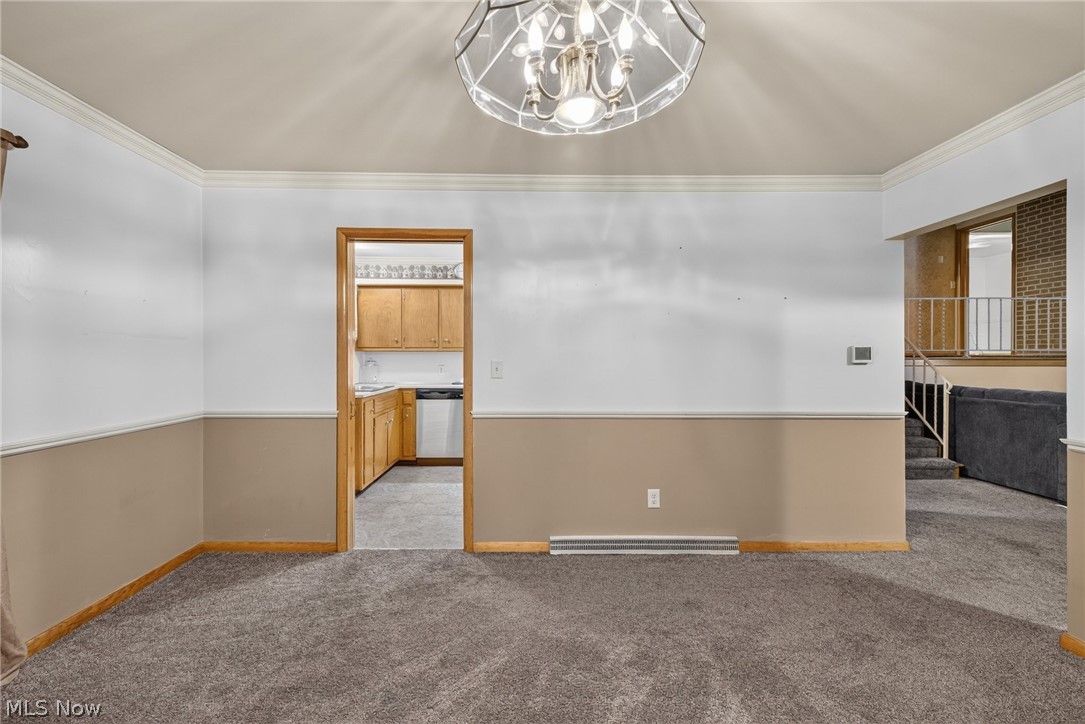 200 Manor Drive Columbiana OH 44408