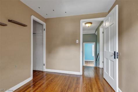 24907 E Oakland Road Bay Village OH 44140