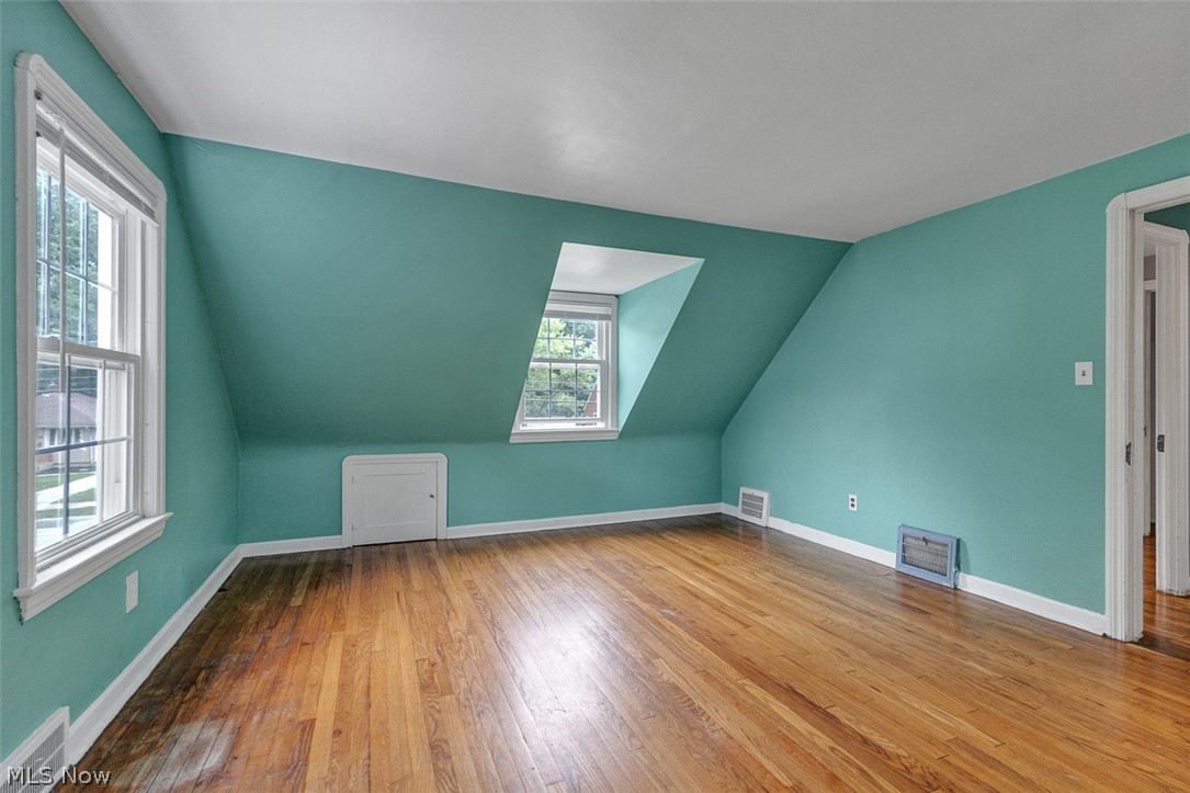 24907 E Oakland Road Bay Village OH 44140