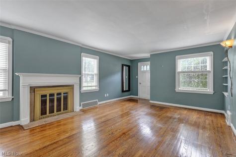 24907 E Oakland Road Bay Village OH 44140