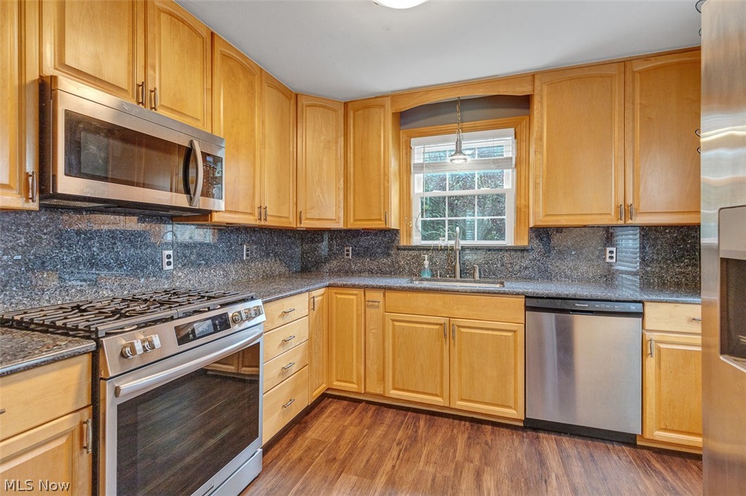 24907 E Oakland Road Bay Village OH 44140