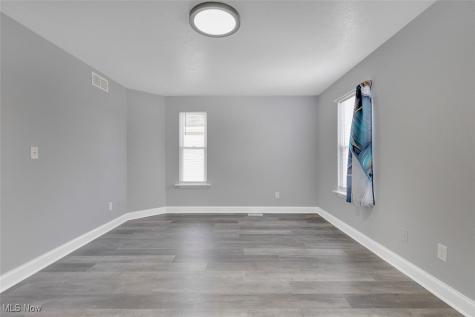 1239 E 168th Street Cleveland OH 44110
