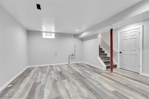 1239 E 168th Street Cleveland OH 44110