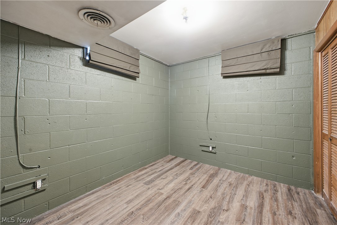 70 N Hillside Road Canfield OH 44406