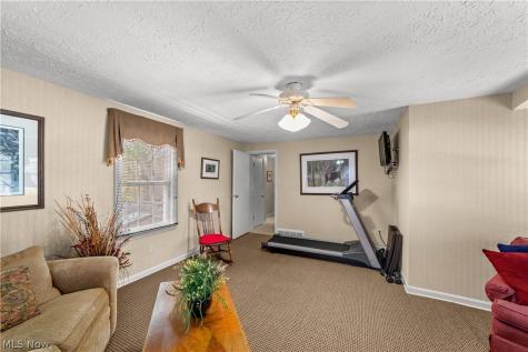 2058 Temblethurst Road South Euclid OH 44121
