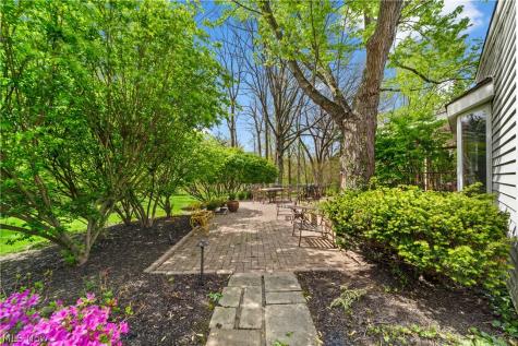 2058 Temblethurst Road South Euclid OH 44121
