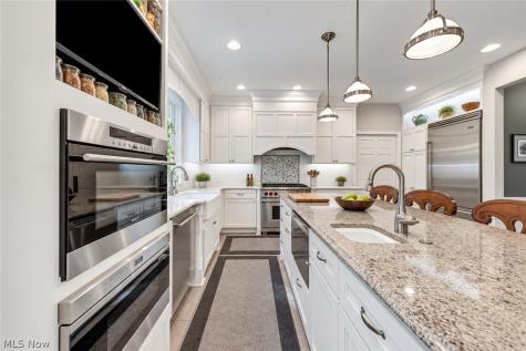 31723 Leeward Court Avon Lake OH 44012