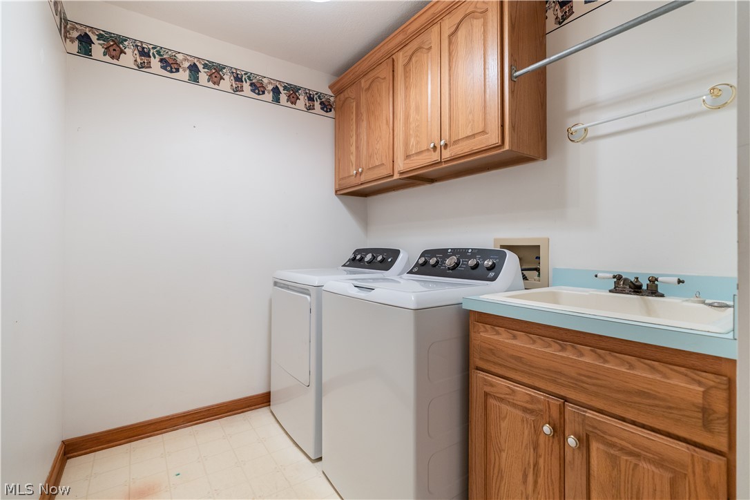 3472 Deer Trace Avenue NW Canton OH 44708