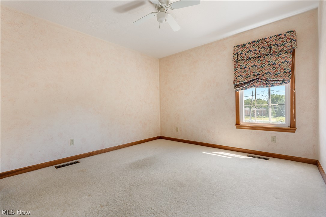 3472 Deer Trace Avenue NW Canton OH 44708