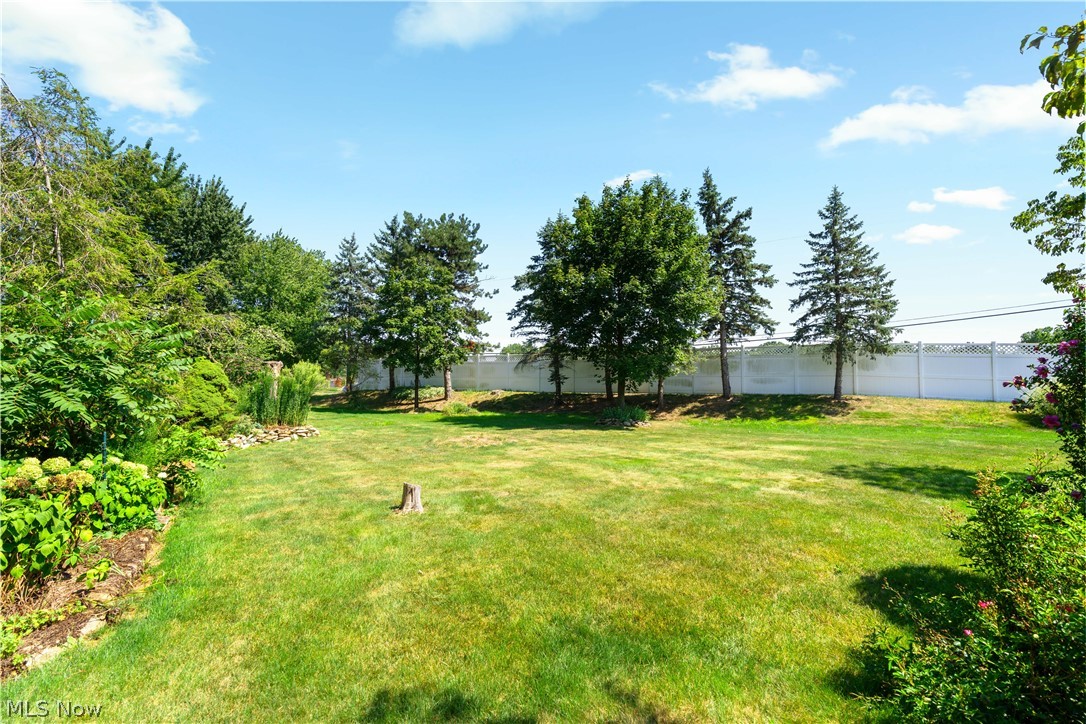 3472 Deer Trace Avenue NW Canton OH 44708