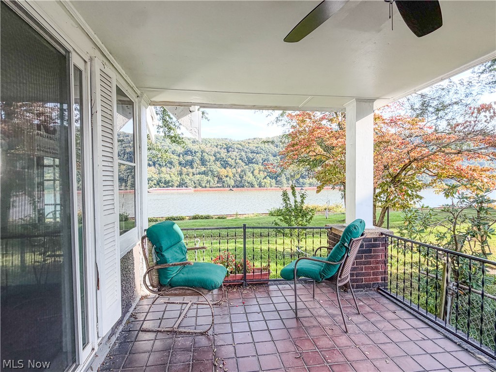 909 Riverside Avenue Wellsville OH 43968