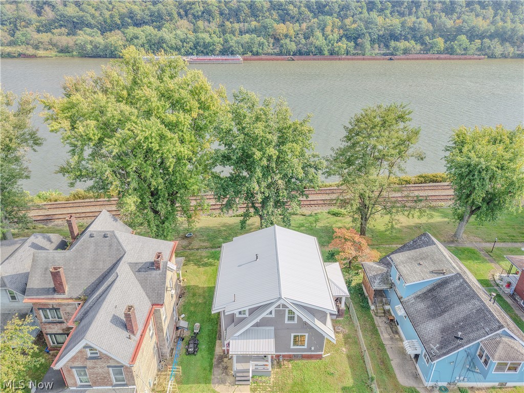 909 Riverside Avenue Wellsville OH 43968