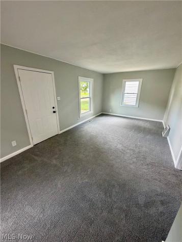 839 Sarcee Avenue Akron OH 44305