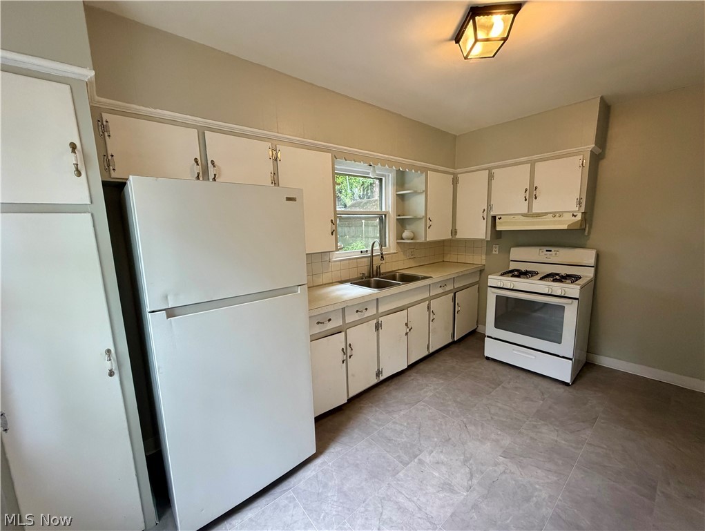839 Sarcee Avenue Akron OH 44305